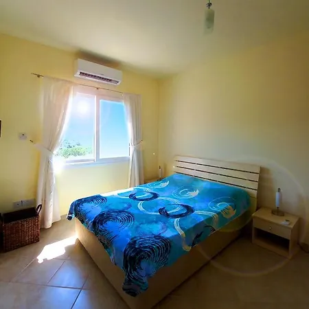 The Forest Golf Penthouse With Real Mountain&seaviews * Agios Amvrosios (Kyrenia)