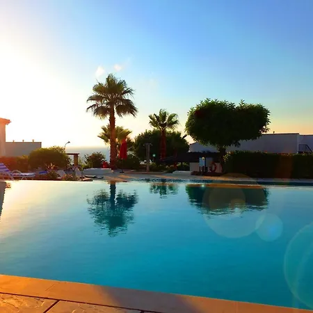 The Forest Golf Penthouse With Real Mountain&seaviews Apartament Agios Amvrosios (Kyrenia)